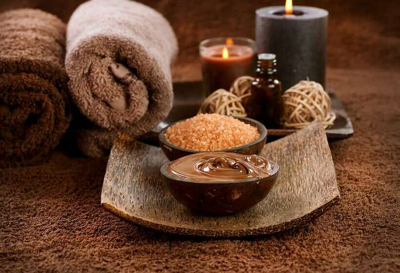 Homewood Hotel By Seuya