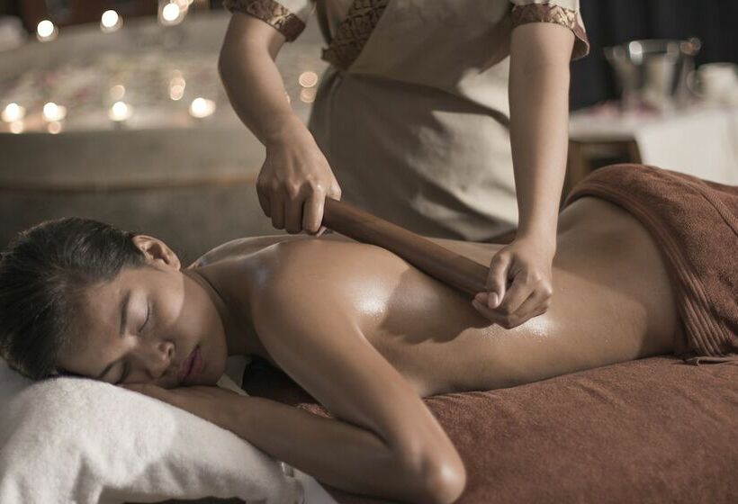 Homewood Hotel By Seuya