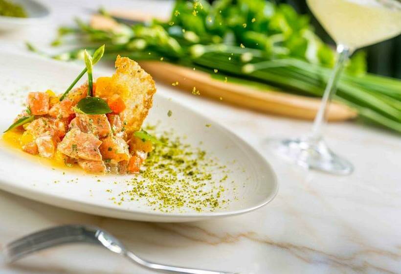 Homewood Hotel By Seuya