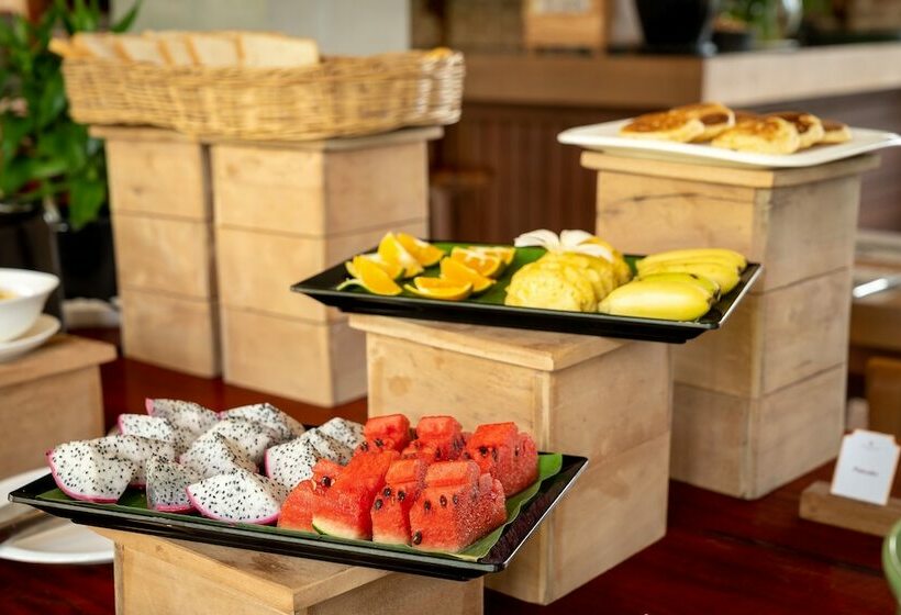 Homewood Hotel By Seuya