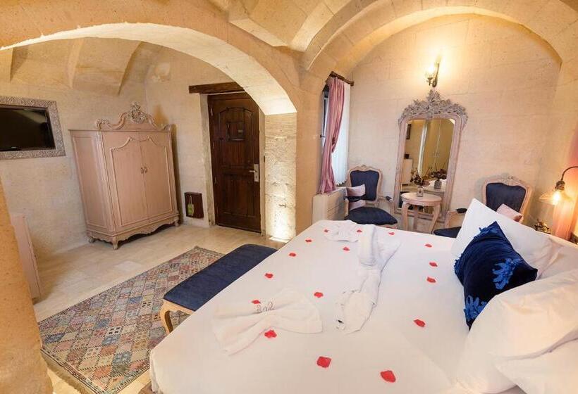 هتل Elysion Cave Suites