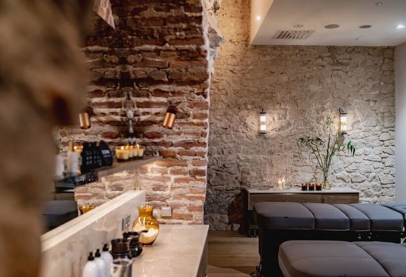 H15 Luxury Palace   Destigo Hotels