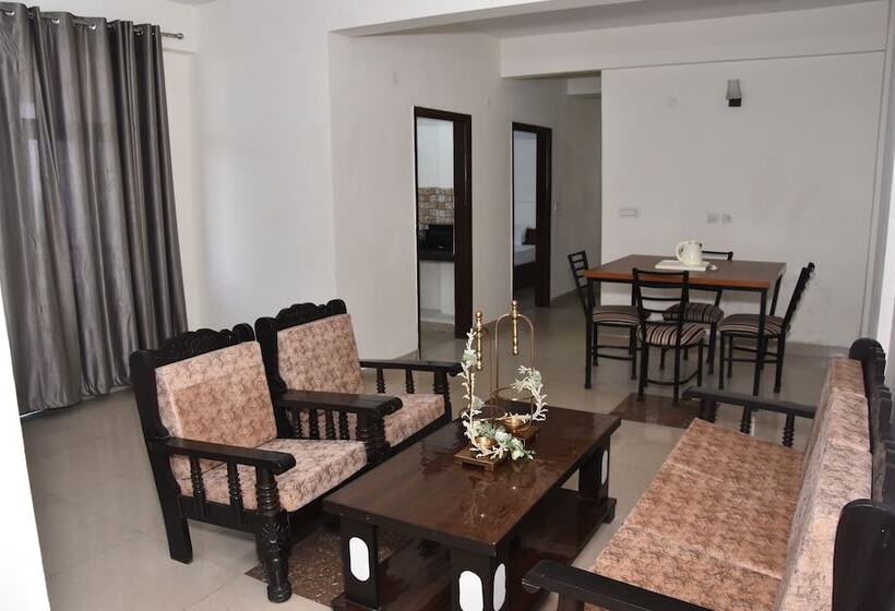 בית מלון כפרי Presidia Heights Apartment