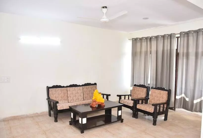 ホテル Presidia Heights Apartment