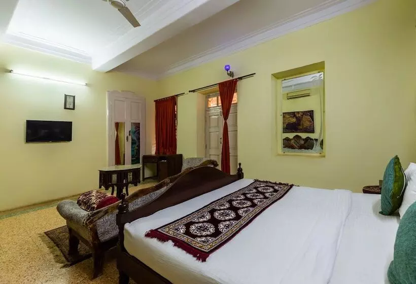 ホテル Sanand Heritage Mount Abu