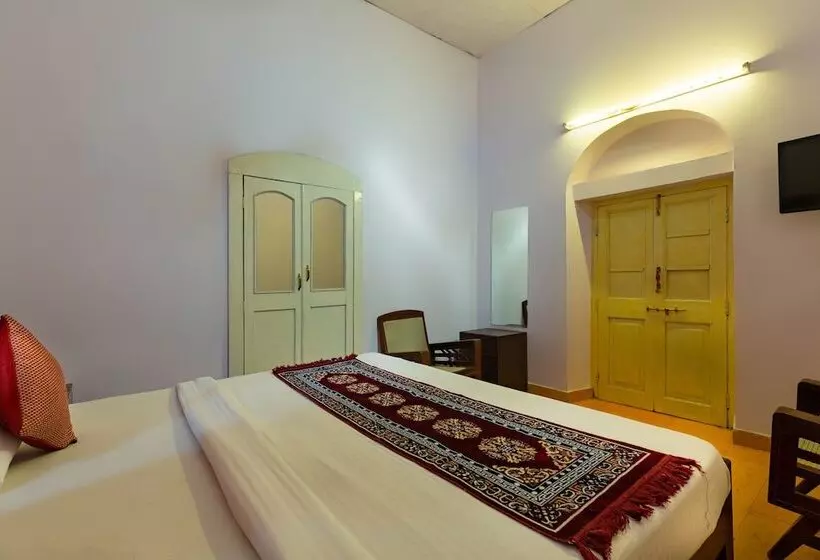 ホテル Sanand Heritage Mount Abu
