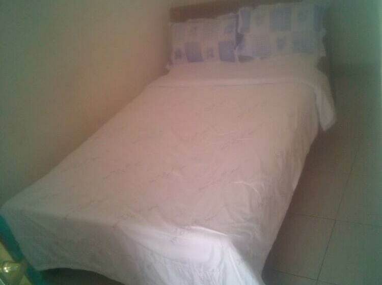 هتل South Tetu Guest House