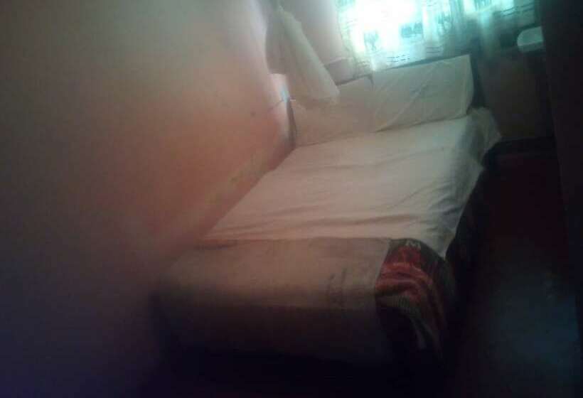 هتل South Tetu Guest House