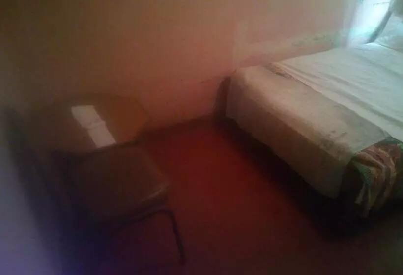 هتل South Tetu Guest House