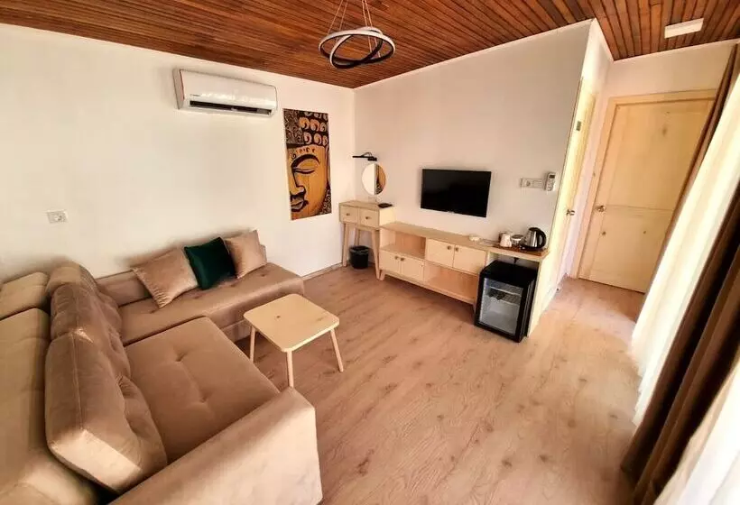Myhouse Urla Butik Otel