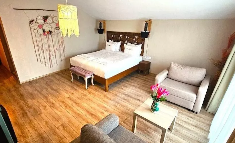 Myhouse Urla Butik Otel