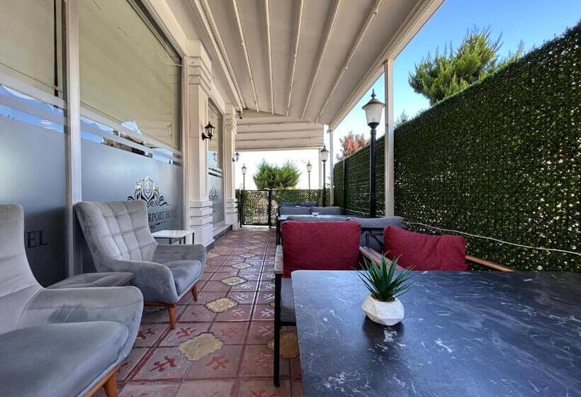 Ottoman İstanbul Ai̇rport Otel