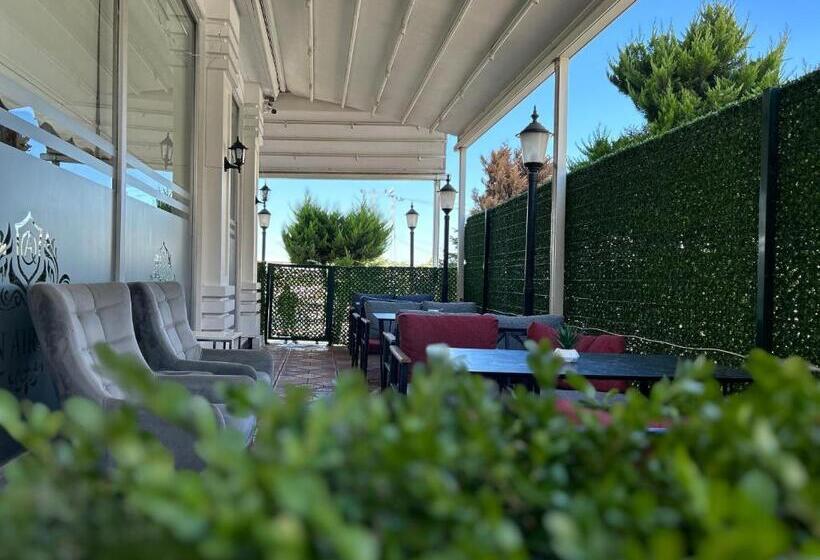 Ottoman İstanbul Ai̇rport Otel