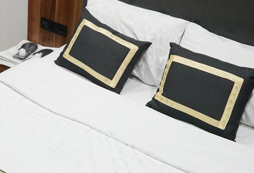 Ottoman İstanbul Ai̇rport Otel