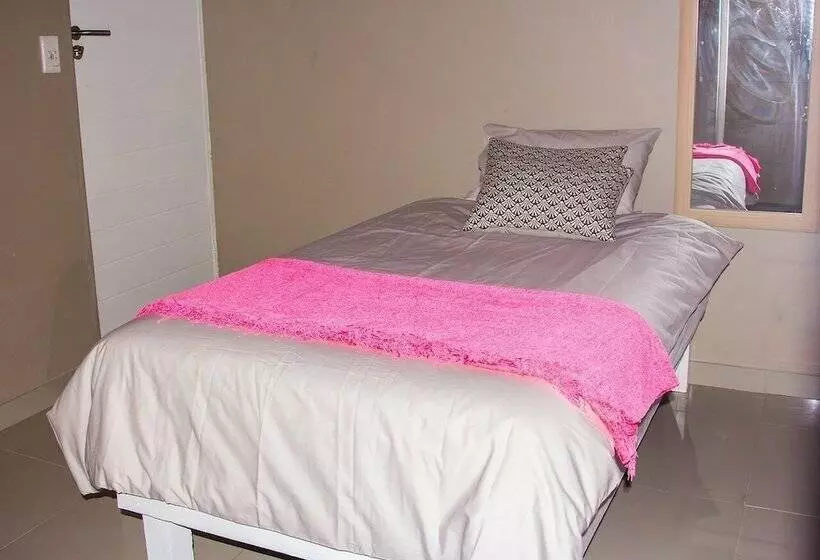 پانسیون Fairdeal Guest House