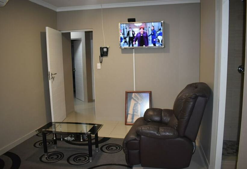 بنسيون Fairdeal Guest House