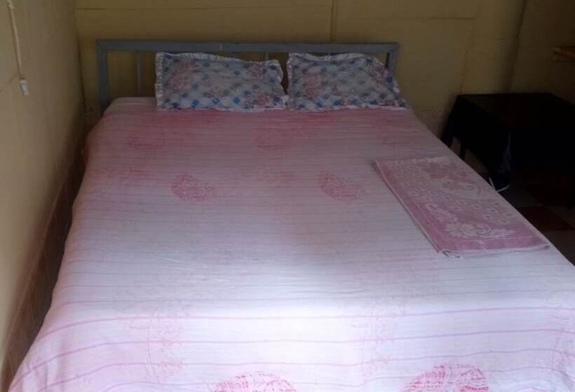 پانسیون Orchards Lodge