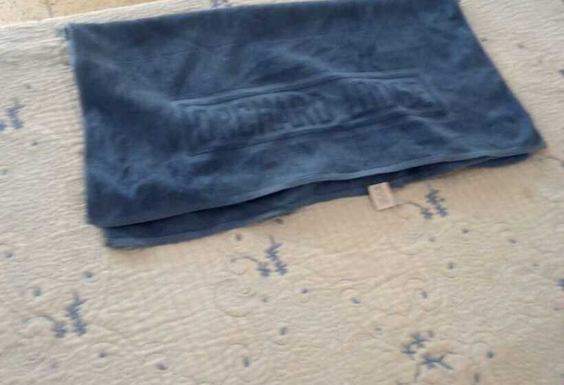 پانسیون Orchards Lodge