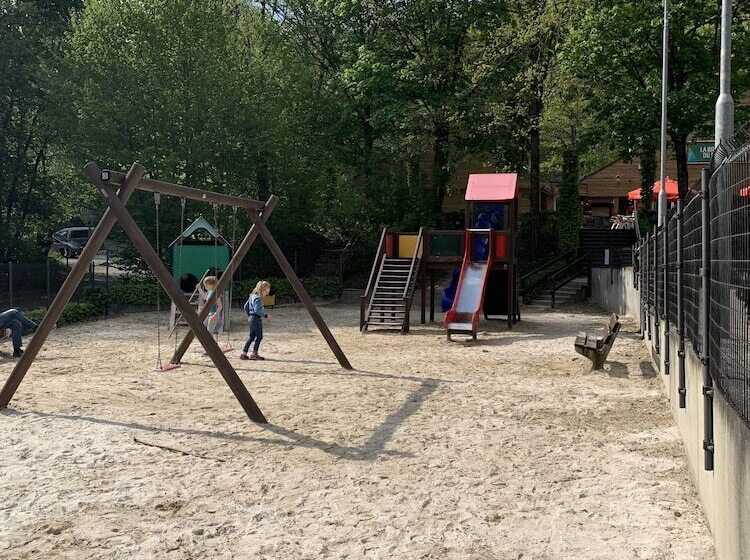 리조트 Orava Durbuy