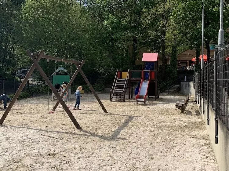 リゾートホテル Orava Durbuy