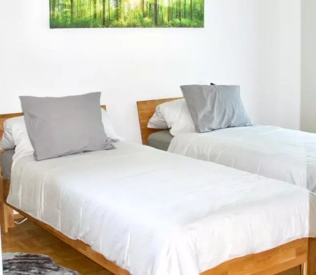 ベッドアンドブレックファースト Gasthaus Pension Zum Mühlrad