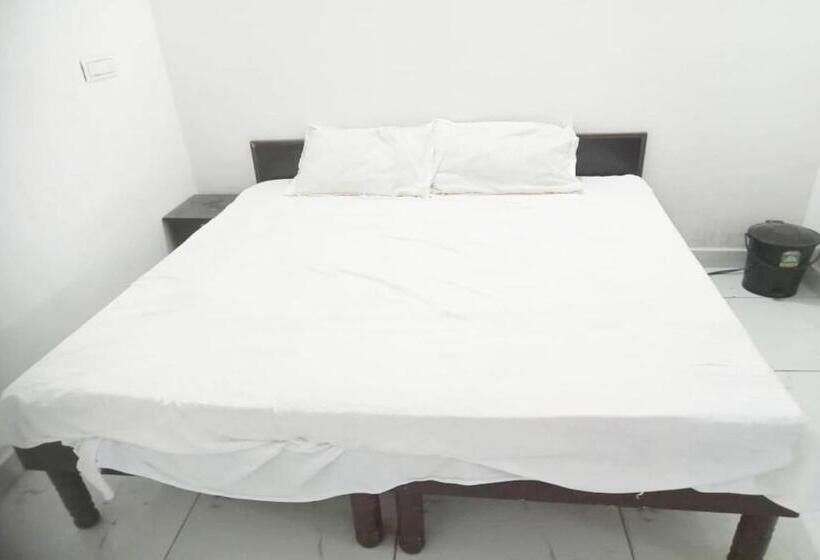 Hotel Pop 82146 Thikana