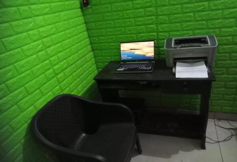 Hotel Pop 82146 Thikana