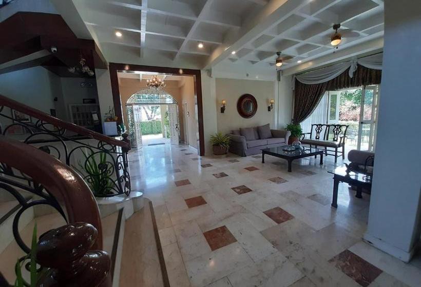 هتل Reddoorz At Balatas Magsaysay Road Naga City