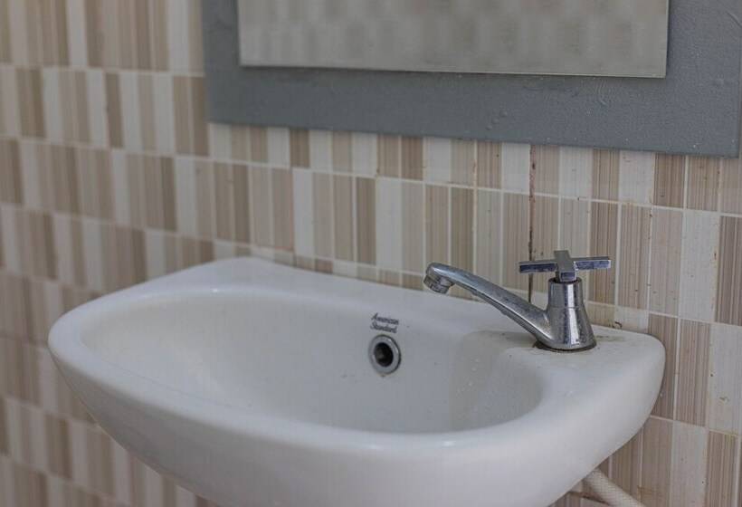 Отель Teras Sawah Guest House Syariah