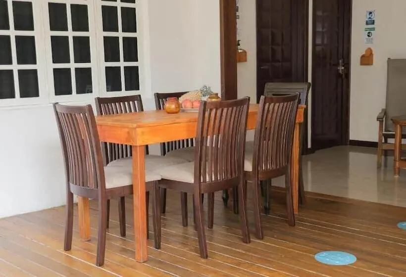 پانسیون Orimas Retreat