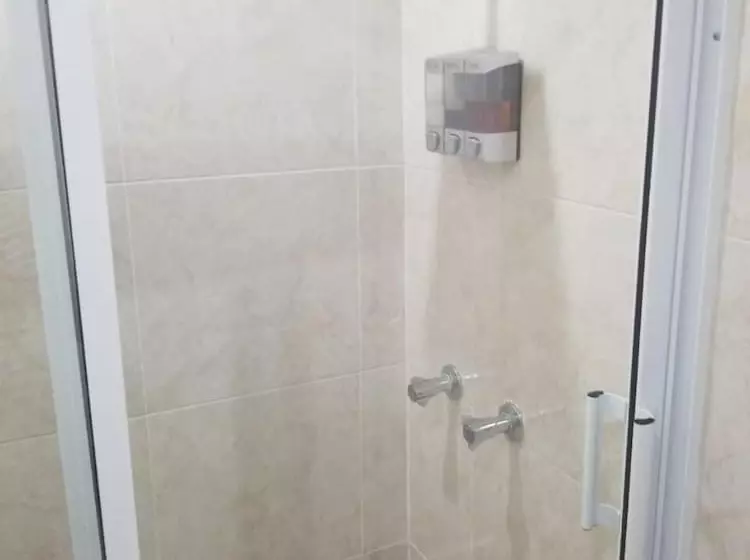 پانسیون Room In Guest Room   Casa Docia Samana  Standard Double Room  4