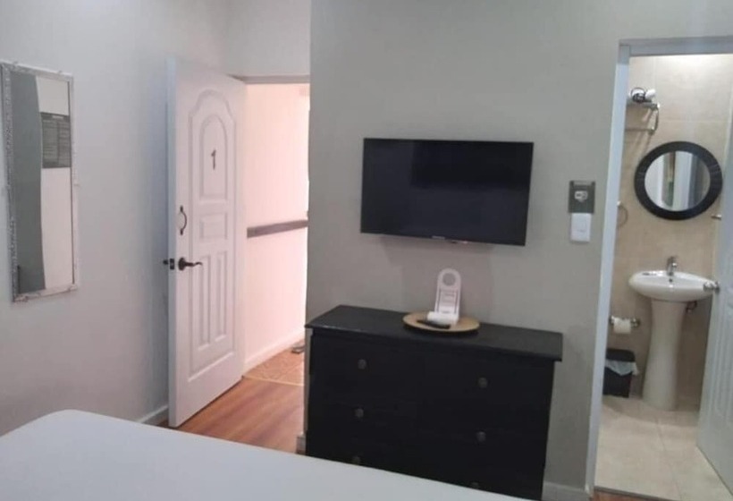 پانسیون Room In Guest Room Casa Docia Samana Standard Double Room 4