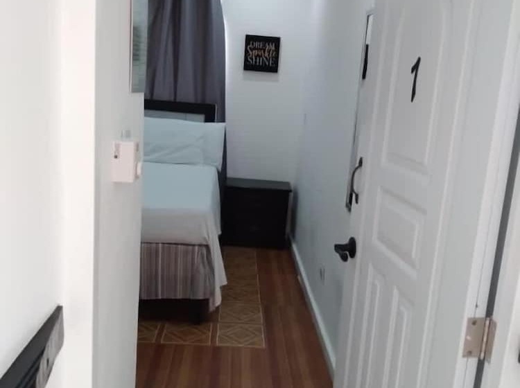 پانسیون Room In Guest Room Casa Docia Samana Standard Double Room 4
