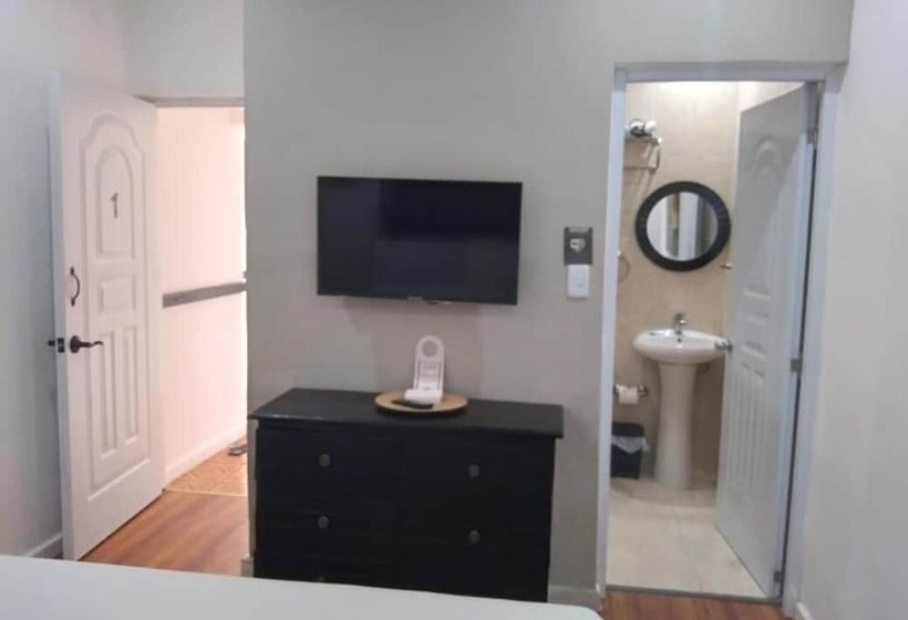 پانسیون Room In Guest Room Casa Docia Samana Standard Double Room 4