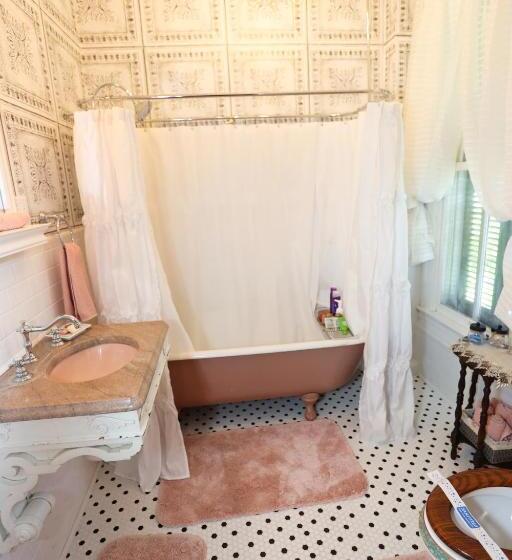 مبيت وإفطار Virginia Point Inn