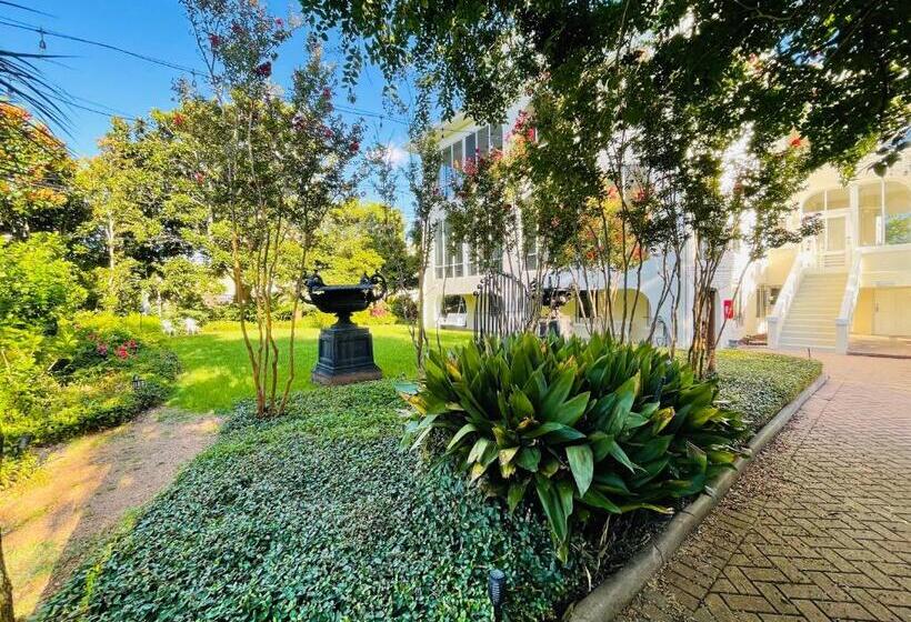 تختخواب و صبحانه Virginia Point Inn