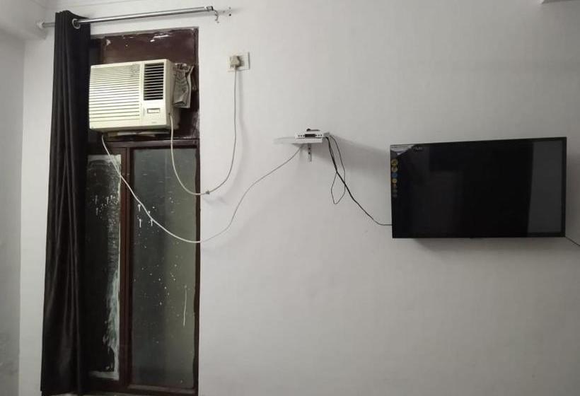 Hotel B Shivji & Garden Restaurant