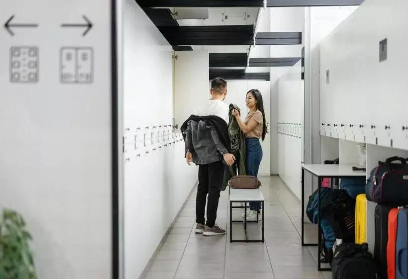 Capsule Hotel Constellation 89