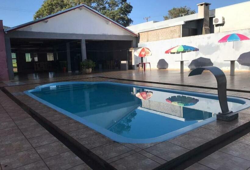 בית מלון כפרי Dom Alcides