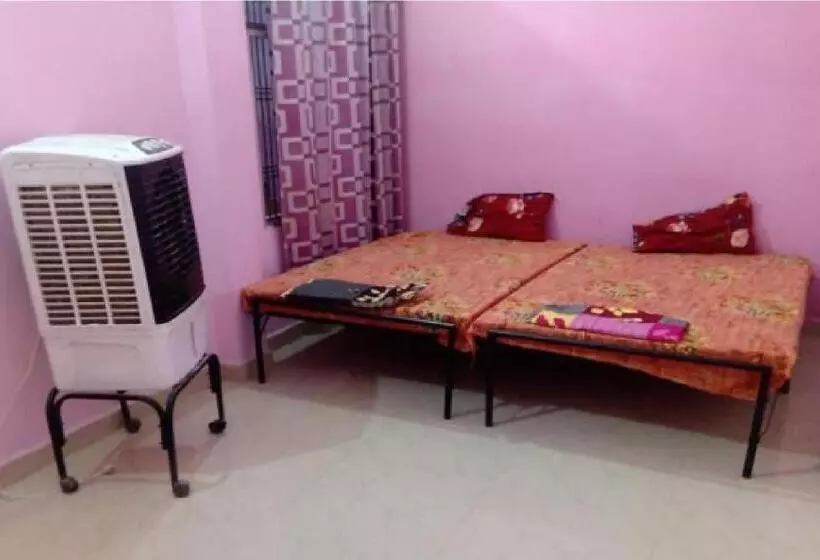 Hotelli Maheshwari Bhavan By Wb Inn