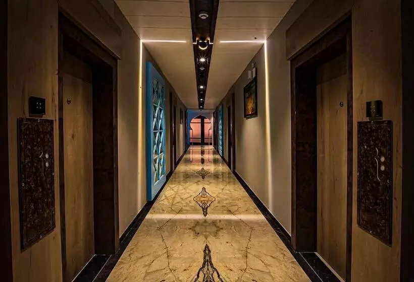 Hotelli Regenta Inn Sambalpur, Farm Road