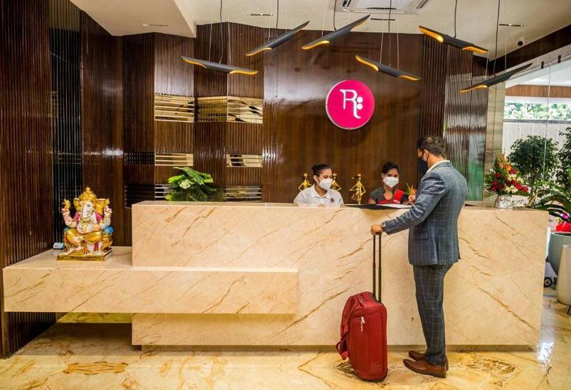 בית מלון כפרי Regenta Inn Sambalpur, Farm Road