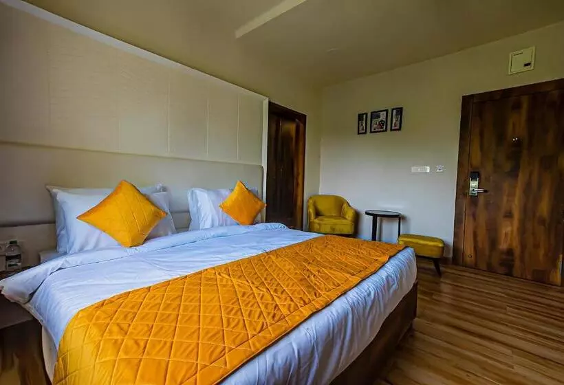 Hotelli Regenta Inn Sambalpur, Farm Road