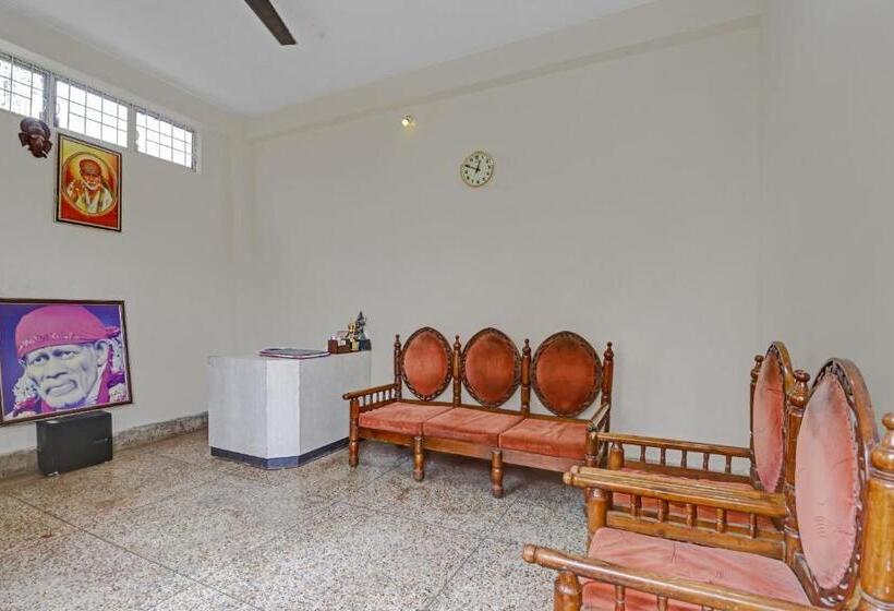 בית מלון כפרי Spot On 82139 Royal Guest House