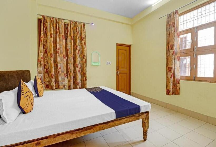 בית מלון כפרי Spot On 82139 Royal Guest House