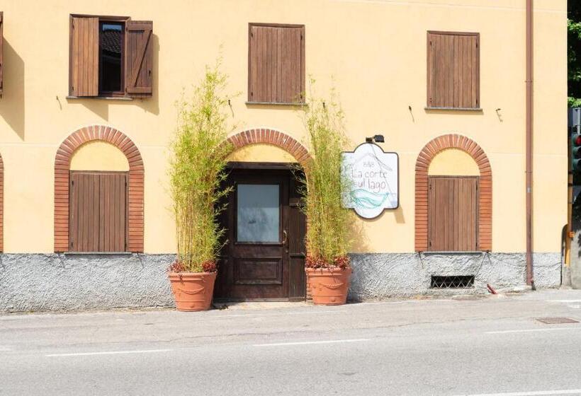 La Corte Sul Lago