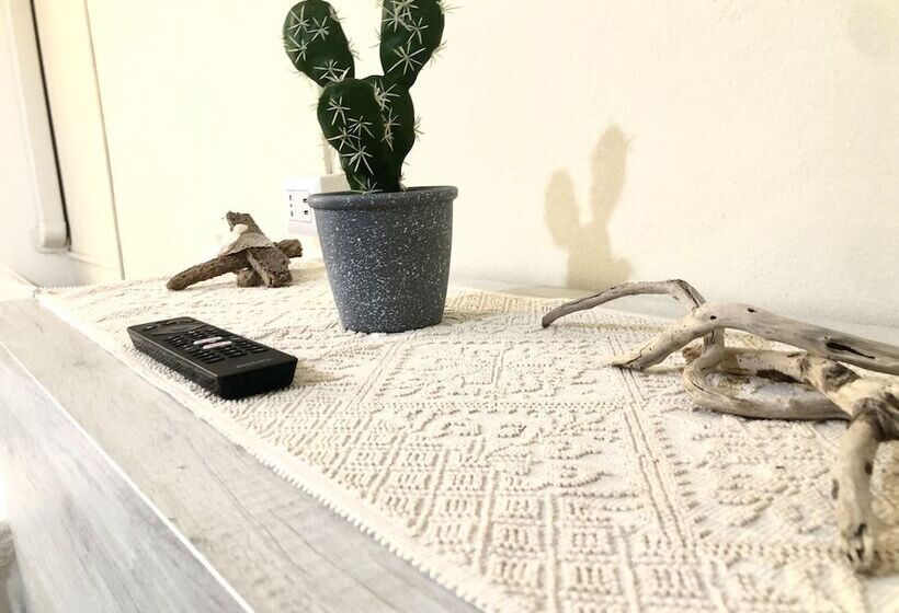 פנסיון City Bb Chic Room With Shared Bathroom