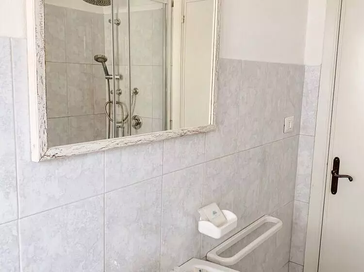 ペンション City Bb Chic Room With Shared Bathroom