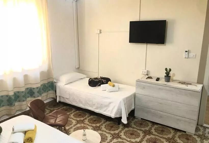ペンション City Bb Chic Room With Shared Bathroom