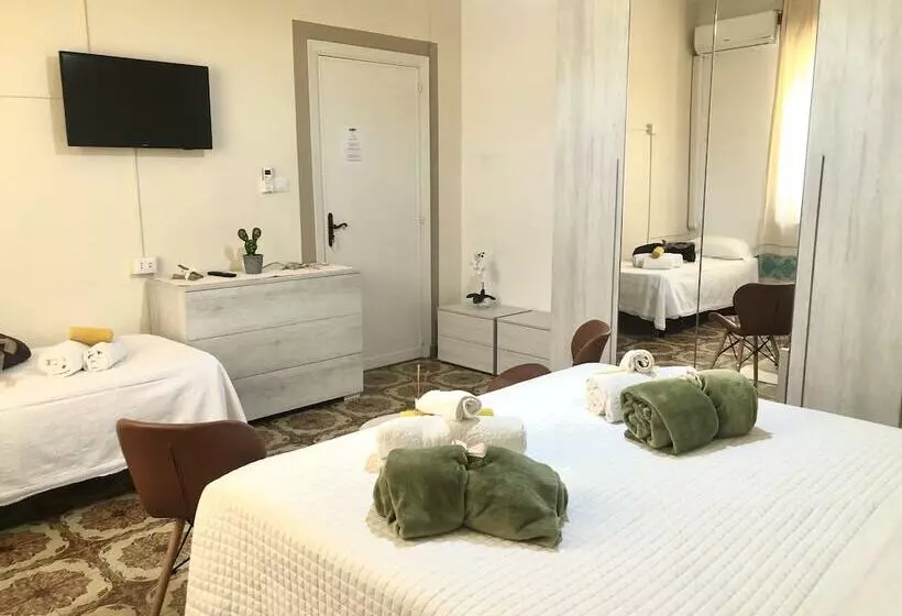 ペンション City Bb Chic Room With Shared Bathroom